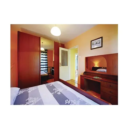 Three-bedroom Holiday In Kršan
