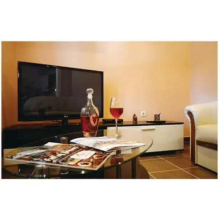 Three-bedroom Holiday In Ferienhaus