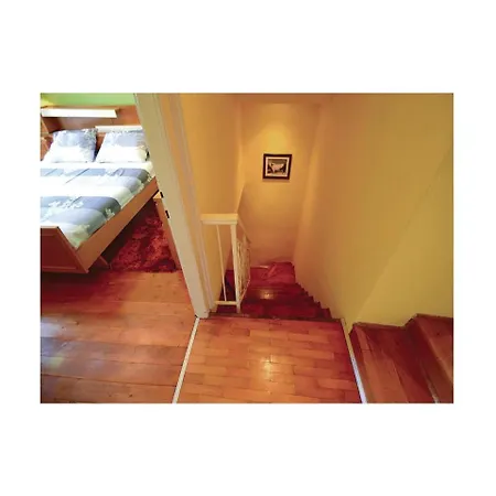 Three-bedroom Holiday In Nyaraló Kršan